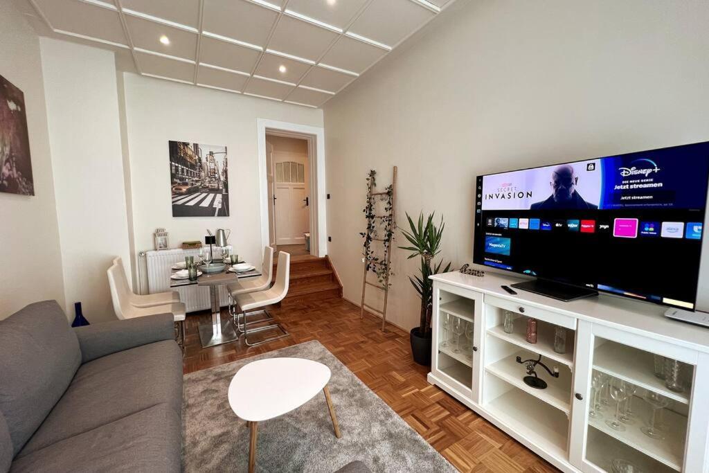 Soul-Apartment Terrasse Privat-Parkplatz Boxspringbett 55Zoll Tv Wlan Лайпциг Екстериор снимка